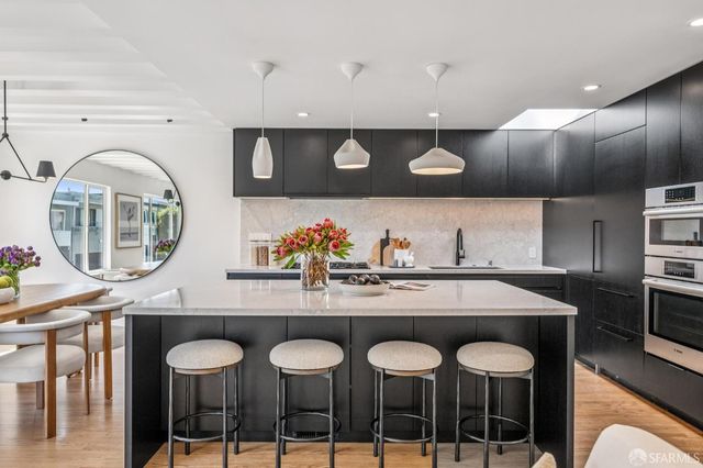 136 Los Palmos Drive, San Francisco, CA 94127