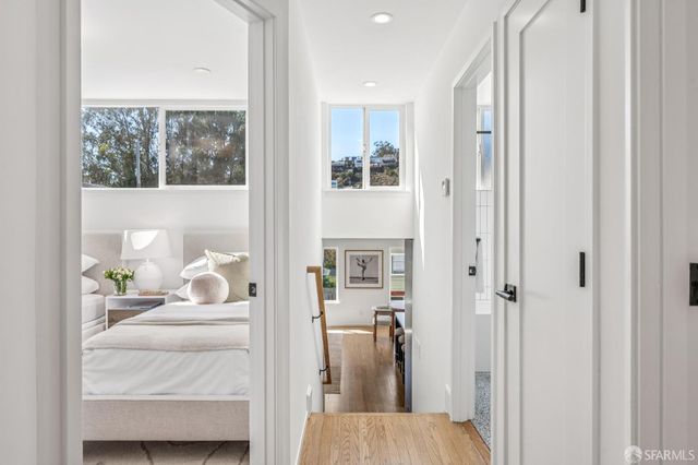 136 Los Palmos Drive, San Francisco, CA 94127