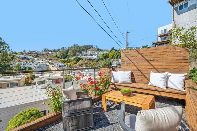 136 Los Palmos Drive, San Francisco, CA 94127