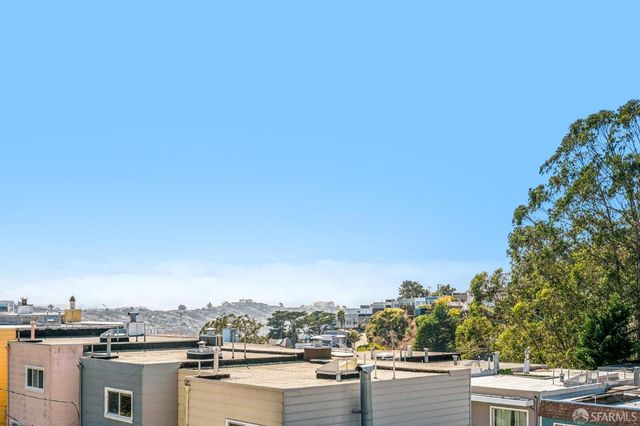 136 Los Palmos Drive, San Francisco, CA 94127