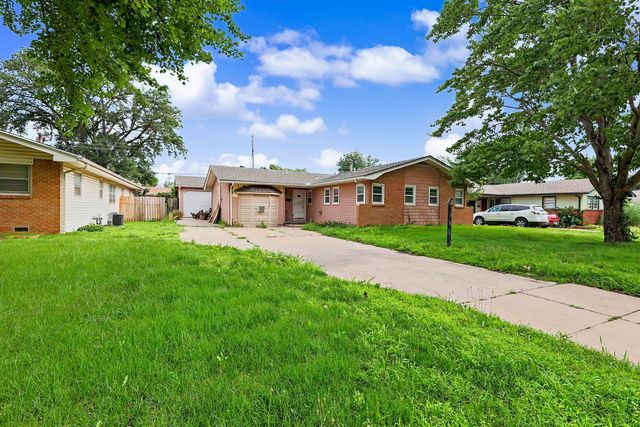 1302 W Casado St, Wichita, KS 67217