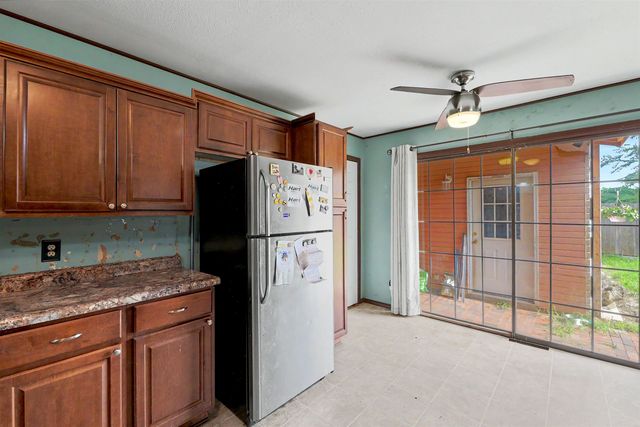 1302 W Casado St, Wichita, KS 67217