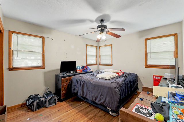 1302 W Casado St, Wichita, KS 67217