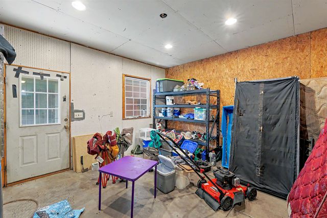 1302 W Casado St, Wichita, KS 67217