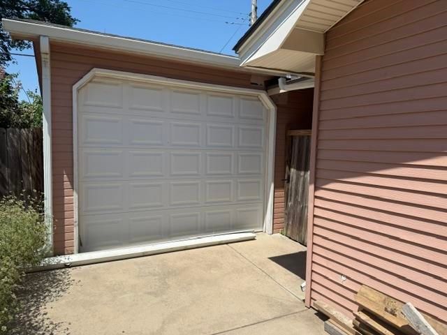 1302 W Casado St, Wichita, KS 67217