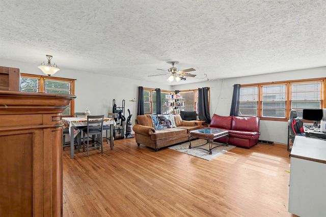 1302 W Casado St, Wichita, KS 67217