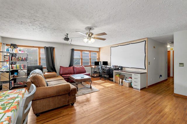 1302 W Casado St, Wichita, KS 67217