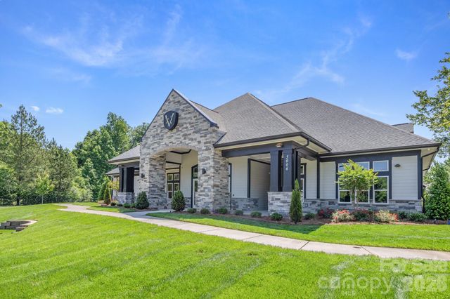 6407 Barcelona Way, Charlotte, NC 28214