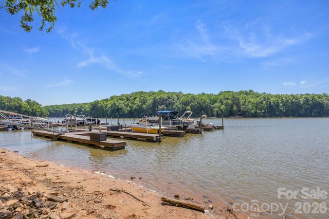 6407 Barcelona Way, Charlotte, NC 28214