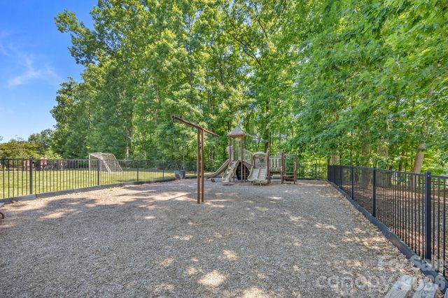 6407 Barcelona Way, Charlotte, NC 28214