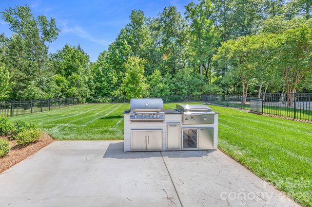 6407 Barcelona Way, Charlotte, NC 28214