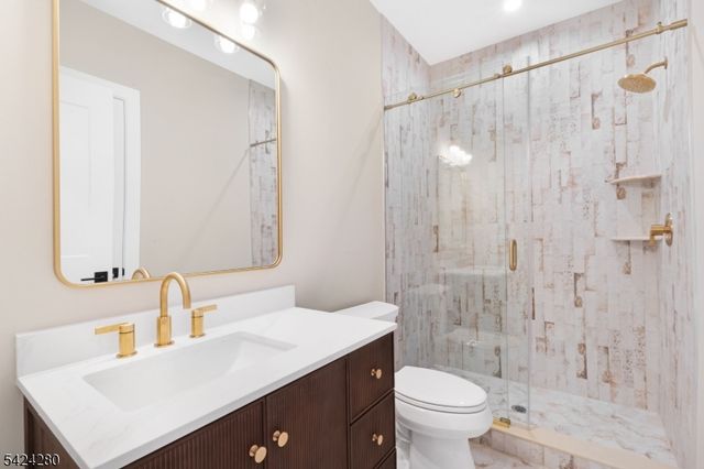 9 Brookside Dr, Warren Twp., NJ 07059
