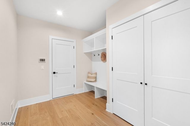 9 Brookside Dr, Warren Twp., NJ 07059