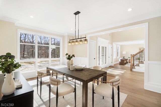 9 Brookside Dr, Warren Twp., NJ 07059