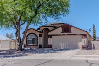7510 S Malcolm Avenue, Tucson, AZ 85746