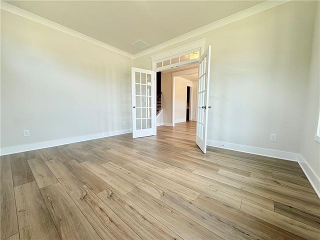 5511 Tullis Drive, Gainesville, GA 30507