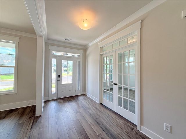 5511 Tullis Drive, Gainesville, GA 30507