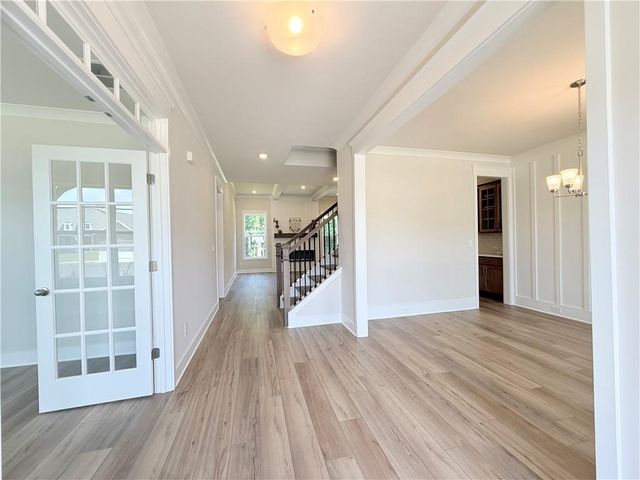 5511 Tullis Drive, Gainesville, GA 30507
