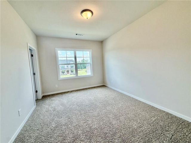 5511 Tullis Drive, Gainesville, GA 30507