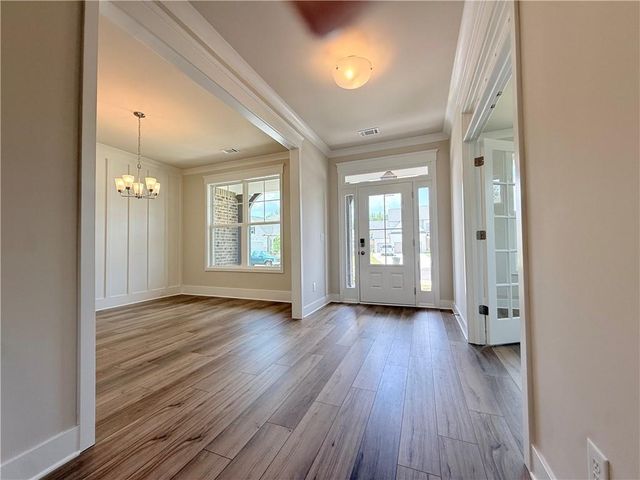 5511 Tullis Drive, Gainesville, GA 30507