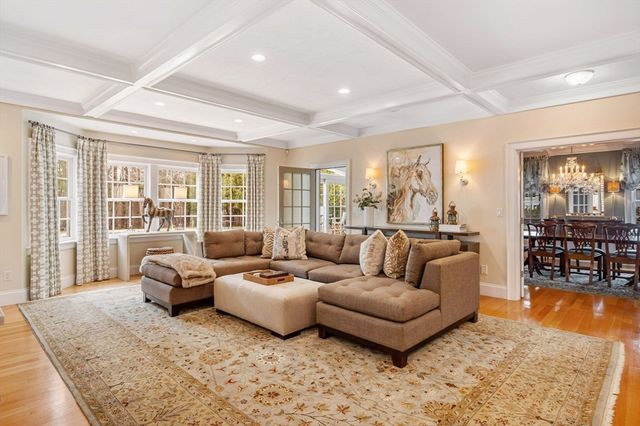 15 Saddle Lane, Hanover, MA 02339