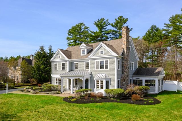 15 Saddle Lane, Hanover, MA 02339