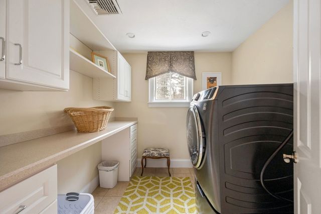 15 Saddle Lane, Hanover, MA 02339