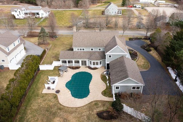 15 Saddle Lane, Hanover, MA 02339