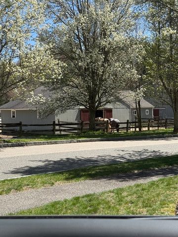 15 Saddle Lane, Hanover, MA 02339