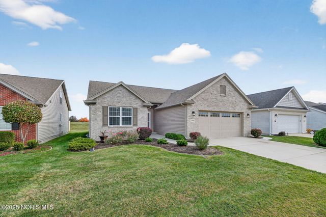 4161 Grande Lake Drive, Maumee, OH 43537