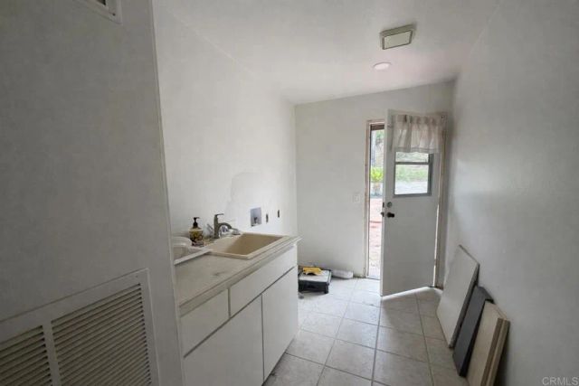 1951 Altozano Drive, El Cajon, CA 92020