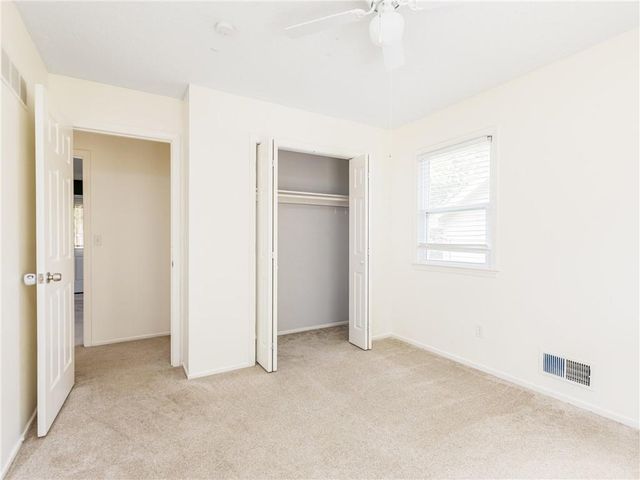 8016 Sunset Circle, Grandview, MO 64030