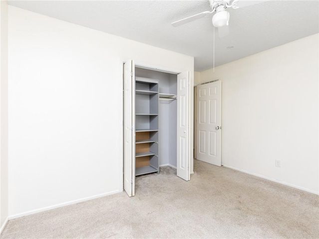 8016 Sunset Circle, Grandview, MO 64030