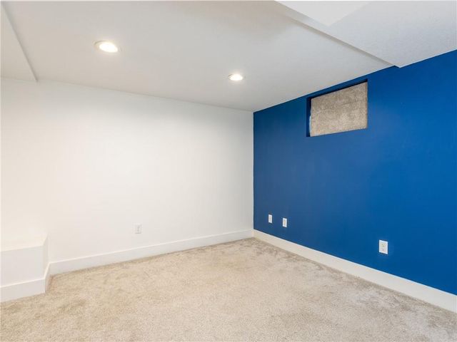 8016 Sunset Circle, Grandview, MO 64030