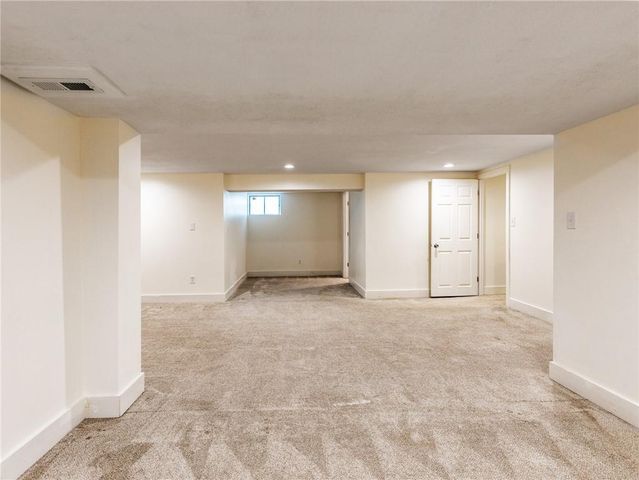 8016 Sunset Circle, Grandview, MO 64030