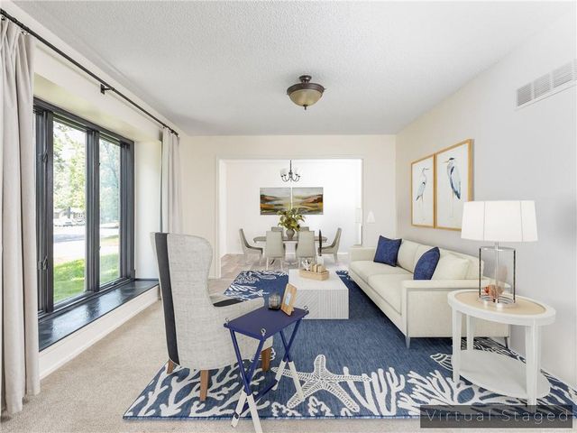 8016 Sunset Circle, Grandview, MO 64030