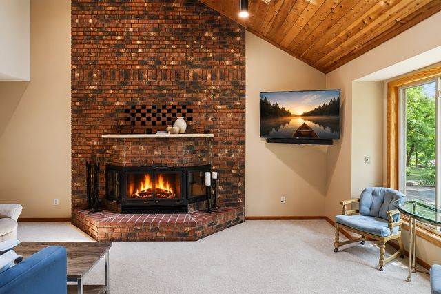 867 Lois Lane, Lino Lakes, MN 55014