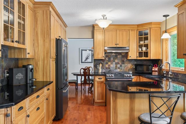 867 Lois Lane, Lino Lakes, MN 55014