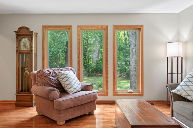 867 Lois Lane, Lino Lakes, MN 55014