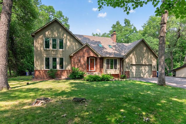 867 Lois Lane, Lino Lakes, MN 55014