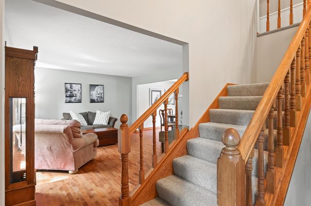 867 Lois Lane, Lino Lakes, MN 55014