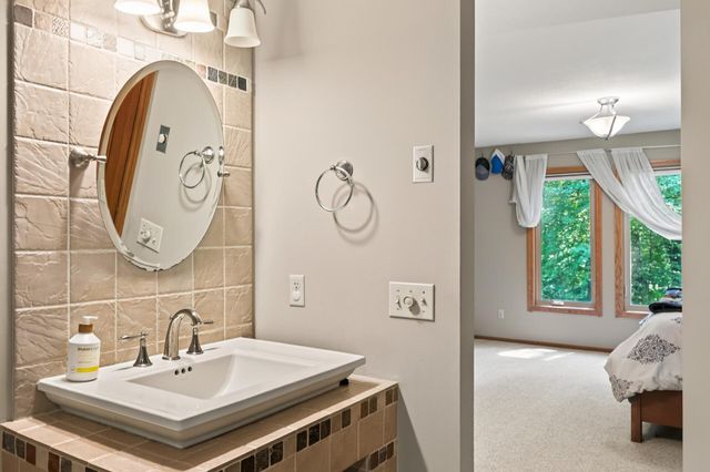 867 Lois Lane, Lino Lakes, MN 55014