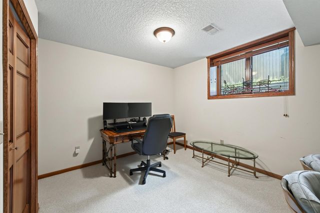 867 Lois Lane, Lino Lakes, MN 55014