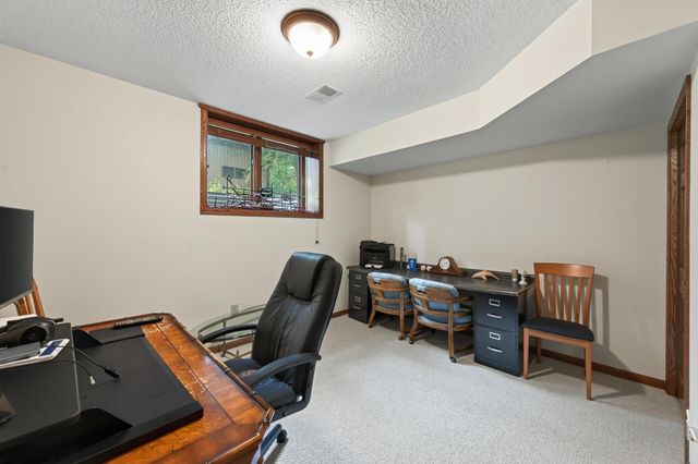 867 Lois Lane, Lino Lakes, MN 55014