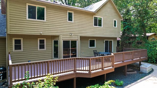 867 Lois Lane, Lino Lakes, MN 55014