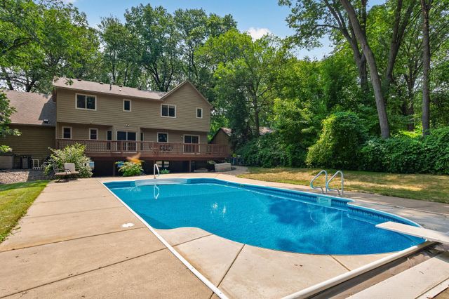 867 Lois Lane, Lino Lakes, MN 55014