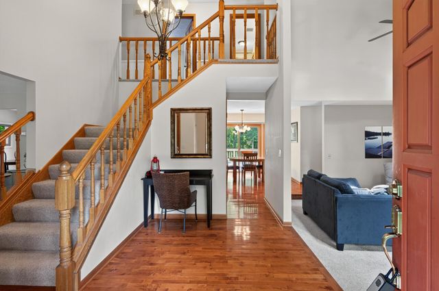 867 Lois Lane, Lino Lakes, MN 55014