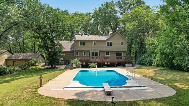 867 Lois Lane, Lino Lakes, MN 55014