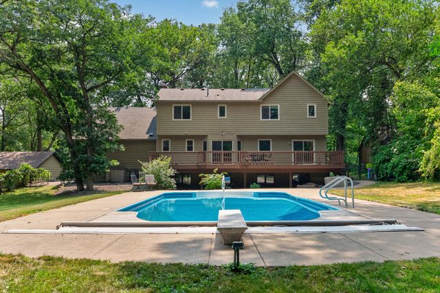 867 Lois Lane, Lino Lakes, MN 55014