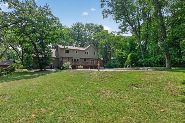 867 Lois Lane, Lino Lakes, MN 55014